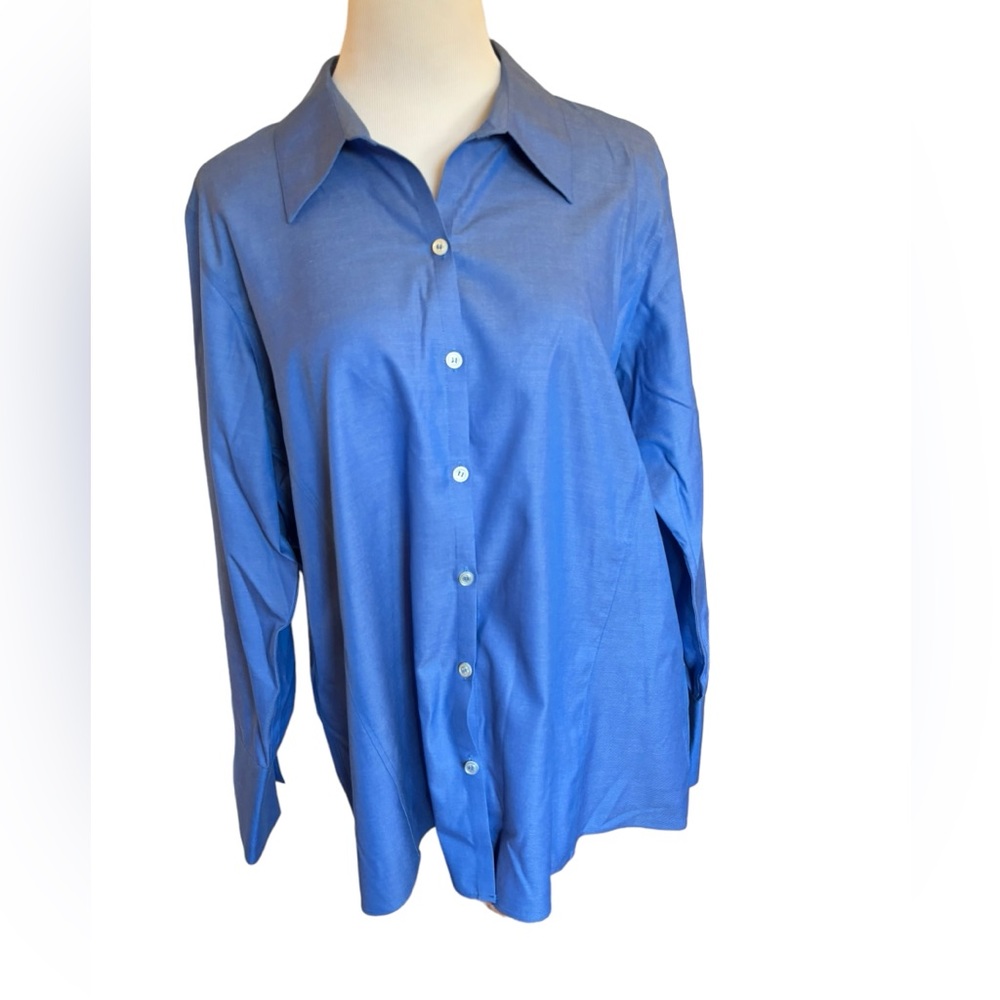 Liz Claiborne Woman Women’s Blue Button Down Top Size 16W‎